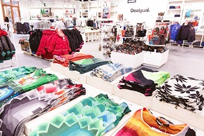 DESIGUAL Shop bei Freeport