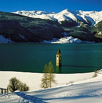 Die Ferienregion Vinschgau in Südtirol bietet sowohl aktiven, als auch entspannenden Urlaub. Die Ferienregion Vinschgau in Südtirol bietet sowohl aktiven, als auch entspannenden Urlaub.