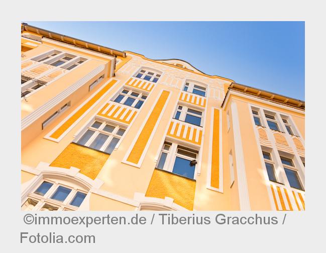 Strahlende Hausfassade (Bildquelle: immoexperten.de / Tiberius Gracchus / Fotolia.com) Strahlende Hausfassade (Bildquelle: immoexperten.de / Tiberius Gracchus / Fotolia.com)