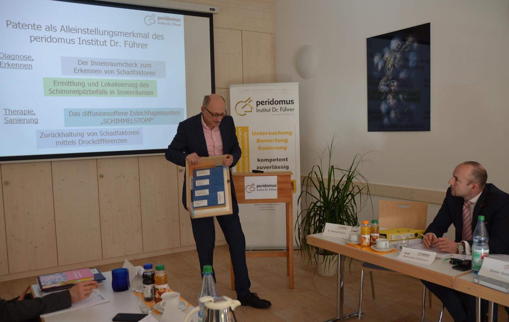 Mehr Verbraucherschutz bei Schimmel I Dr. Gerhard Führer& MdB Alexander Hoffmann I www.peridomus
