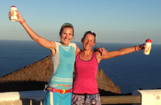 IOS-Markenbotschafterin und Triathletin Mareen Hufe (rechts) mit ihrer Laufpartnerin Anke Lehmann. IOS-Markenbotschafterin und Triathletin Mareen Hufe (rechts) mit ihrer Laufpartnerin Anke Lehmann.