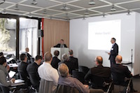 ROEMHELD auf dem VDMA Spanntechnikforum (Foto: ROEMHELD). ROEMHELD auf dem VDMA Spanntechnikforum (Foto: ROEMHELD).