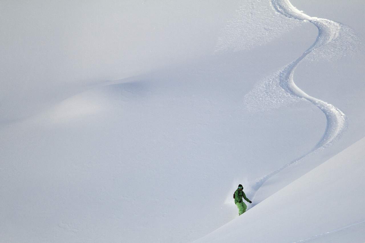 Skifahren am schneesicheren Gletscher Skifahren am schneesicheren Gletscher