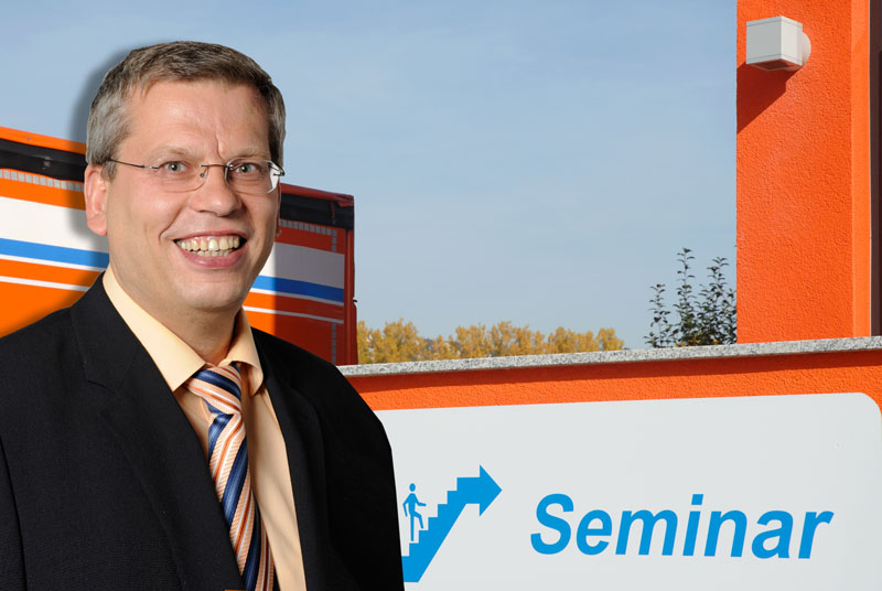 Roland Rüdinger leitet die Spedition im Norden von Baden-Württemberg Roland Rüdinger leitet die Spedition im Norden von Baden-Württemberg