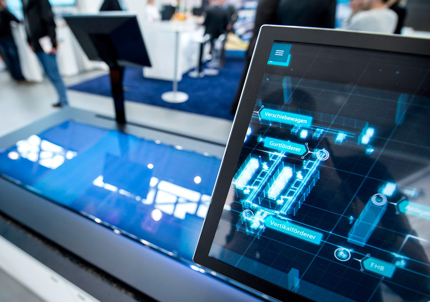 (Foto: hl-studios, Erlangen): hl-studios und Siemens AG setzten Maßstäbe auf der LogiMAT - Stuttgart (Foto: hl-studios, Erlangen): hl-studios und Siemens AG setzten Maßstäbe auf der LogiMAT - Stuttgart
