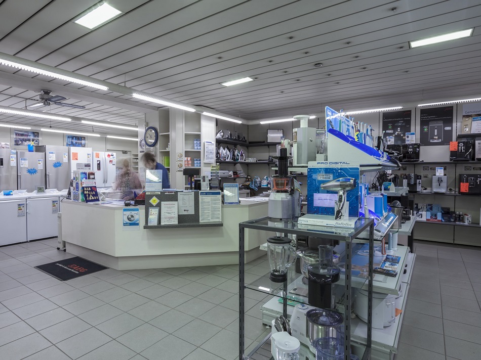 T8 LED Tubes von LEDeXCHANGE sorgen bei EURONICS Wiehlpütz für eine angenehme, sparsame Beleuchtung T8 LED Tubes von LEDeXCHANGE sorgen bei EURONICS Wiehlpütz für eine angenehme, sparsame Beleuchtung
