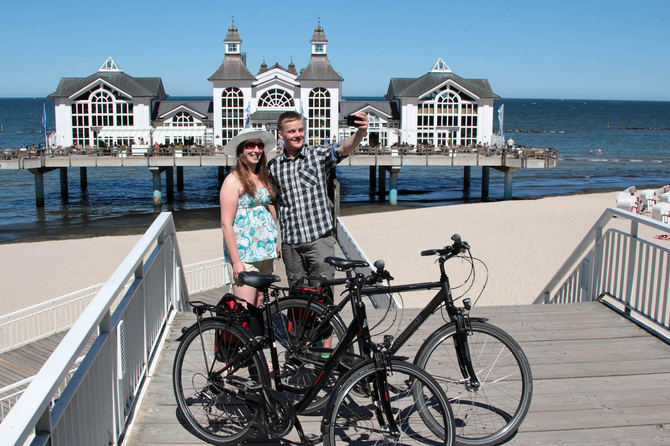 Mit dem Rad zur Seebrücke nach Sellin auf Rügen (Foto: Die Mecklenburger Radtour GmbH)