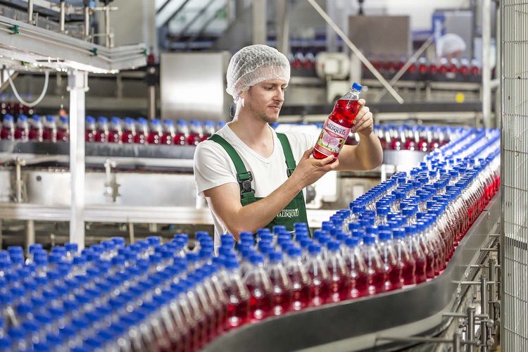 Limonadenabfüllung bei Thüringer Waldquell Limonadenabfüllung bei Thüringer Waldquell