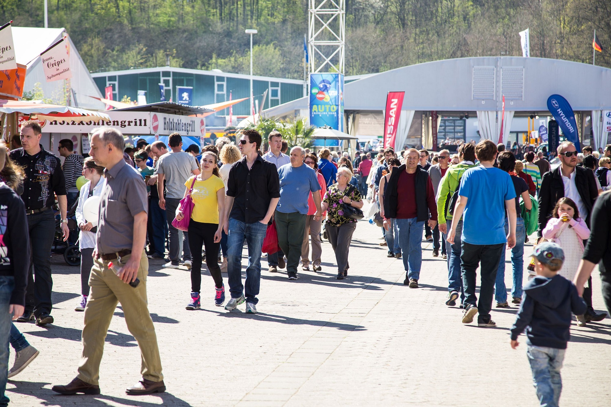 Saarmesse Freigelände mit Themen Bauen, Garten, Auto (Bildquelle: Saarmesse)