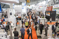 LASYS 2014: Besucher in Halle 4; Bildquelle: Messe Stuttgart