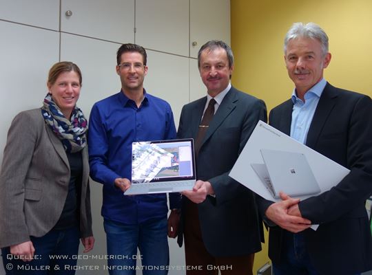 Surface BookÜbergabe der Firma Müller& Richter Informationssysteme GmbH Surface BookÜbergabe der Firma Müller& Richter Informationssysteme GmbH