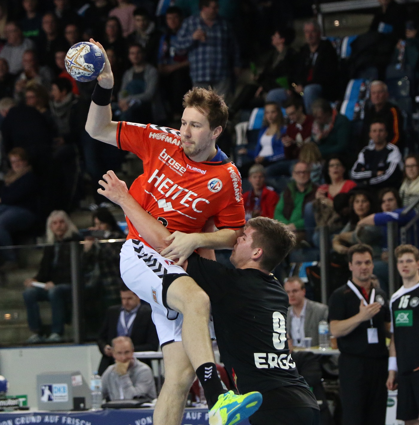 (Foto: hl-studios, Erlangen): HC-Erlangen: Nikolai Link für A-Nationalmannschaft nominiert (Foto: hl-studios, Erlangen): HC-Erlangen: Nikolai Link für A-Nationalmannschaft nominiert