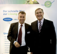 Gesunde Arbeit Projektleiter Harald Kaiser (links) begrüßt den neuen Bundesarbeitsminister Dr. Jung Gesunde Arbeit Projektleiter Harald Kaiser (links) begrüßt den neuen Bundesarbeitsminister Dr. Jung