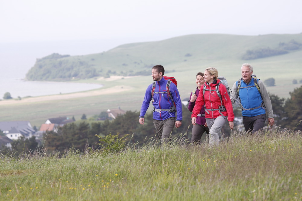 Der 4. Wanderfrühling startet auf Rügen am 15. April. (Bildquelle: TMV/outdoor-visions.com) Der 4. Wanderfrühling startet auf Rügen am 15. April. (Bildquelle: TMV/outdoor-visions.com)