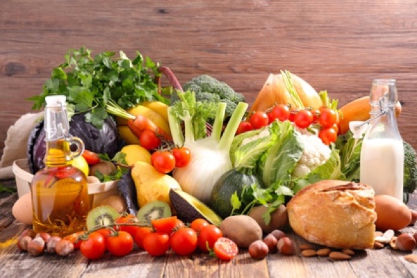 Die Ernährung spielt bei Arthrose eine wichtige Rolle. (Bildquelle:©M.studio - Fotolia.com)