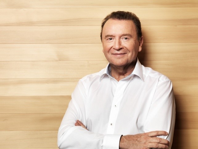 Diplom-Betriebswirt Joachim Hörrmann,proHolzBW GmbH,ist Koordinator Holzwohnbau für Flüchtlinge(c)pr