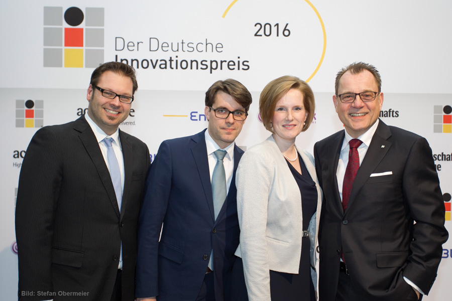 v.l. Dr. med. Frederik Hirsch, Bernd Valentin, Dr. phil. Marie Mennig, Dr.-Ing. Michael Tobias (Bild v.l. Dr. med. Frederik Hirsch, Bernd Valentin, Dr. phil. Marie Mennig, Dr.-Ing. Michael Tobias (Bild
