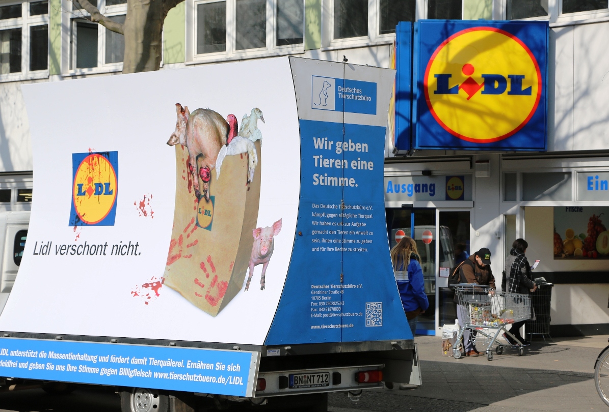Plakatwagen kommt nach Rostock: 