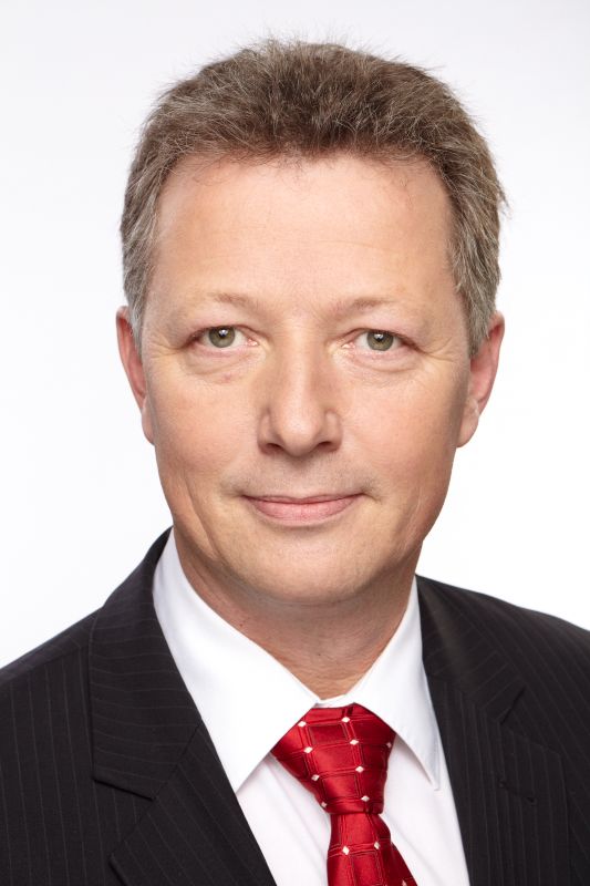 Prof. Dr.-Ing. Thomas P. Zahn - Geschäftsführer des Gesundheitswissenschaftlichen Instituts Nordost Prof. Dr.-Ing. Thomas P. Zahn - Geschäftsführer des Gesundheitswissenschaftlichen Instituts Nordost