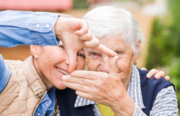 Einschränkungen können durch eine Operation behoben werden. (Bildquelle:©Ocskay Bence - Fotolia.com)