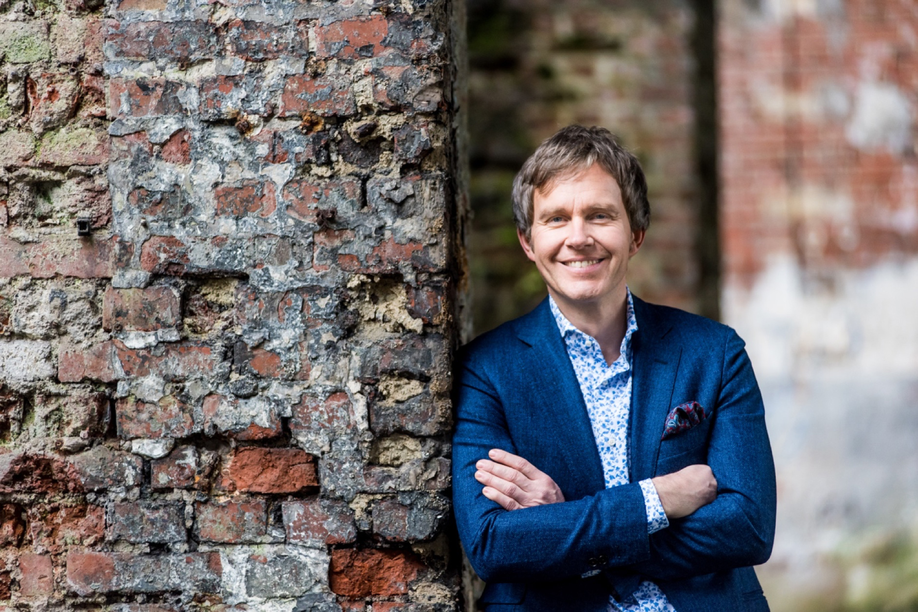 Mit der Leadership ID erfolgreich und erfüllt führen. Joachim Simon: der Führungskräfte-Augenöffner. Mit der Leadership ID erfolgreich und erfüllt führen. Joachim Simon: der Führungskräfte-Augenöffner.
