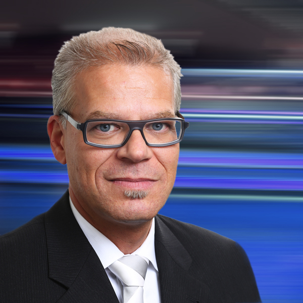 Oliver Kelkar spricht auf dem automotiveIT-Forum 2016. (Bildquelle: MHP) Oliver Kelkar spricht auf dem automotiveIT-Forum 2016. (Bildquelle: MHP)