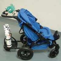 „Mini-KTW“ GEFATEX® X FIRST AID mit Kindersitz und Zubehör (Foto: GEFA Hygiene-Systeme GmbH & Co. K „Mini-KTW“ GEFATEX® X FIRST AID mit Kindersitz und Zubehör (Foto: GEFA Hygiene-Systeme GmbH & Co. K