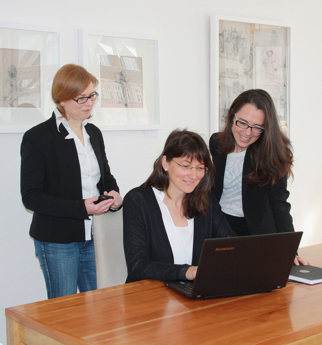 Das B2B-Team der PR-Agentur epr (v.l.n.r.) mit Frauke Schütz, Andrea Schneider und Sabine Hensold (B
