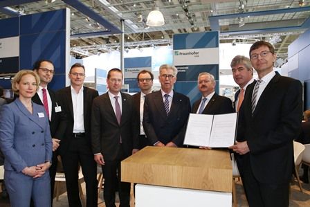 Dürr, Fraunhofer und iTAC beginnen Zusammenarbeit im Bereich"Big Data Analytics" (Bildquel Dürr, Fraunhofer und iTAC beginnen Zusammenarbeit im Bereich"Big Data Analytics" (Bildquel