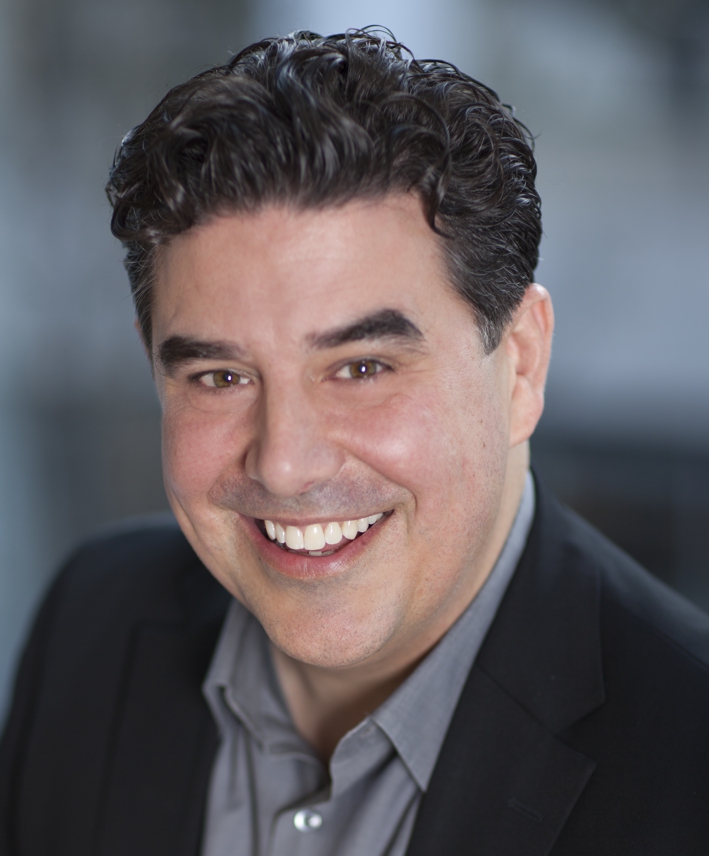 James DeBragga ist Vice President International Marketing bei DocuSign