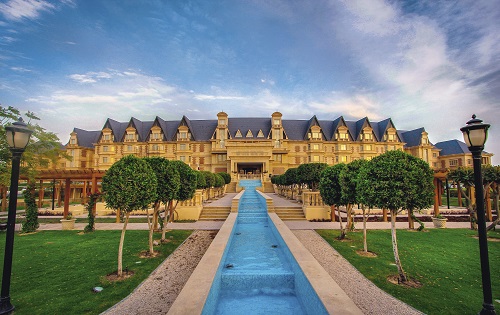 5-Sterne Mövenpick Hotel Al Aziziyah Doha 5-Sterne Mövenpick Hotel Al Aziziyah Doha