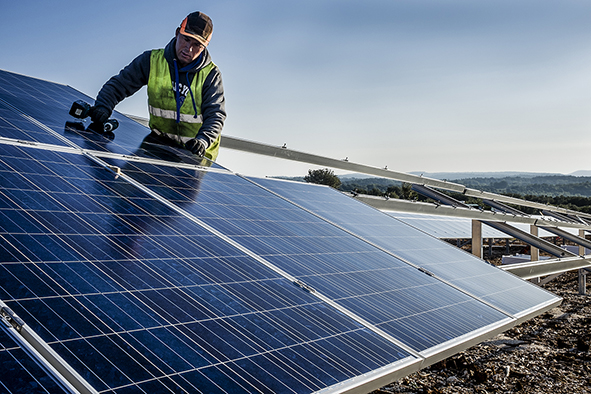 WSB Neue Energien Gruppe weiht in Südfrankreich PV-Park Cavillargues ein