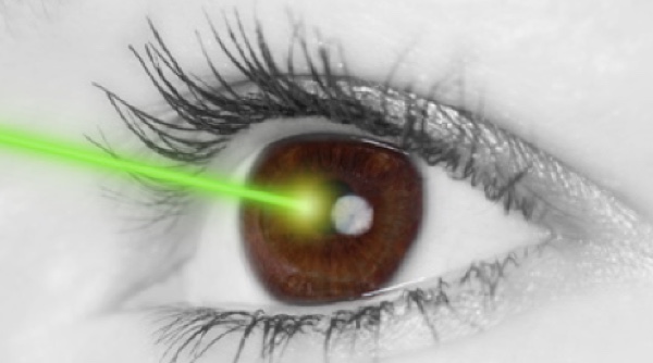 Augenlaserzentrum Neu-Ulm hat sich seit 20 Jahren spezialisiert. (Bildquelle:©RioPatuca Images - Fot Augenlaserzentrum Neu-Ulm hat sich seit 20 Jahren spezialisiert. (Bildquelle:©RioPatuca Images - Fot