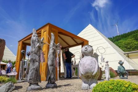 Der Galileo-Markt lockt Besucher mit außergewöhnlicher Kunst und handwerklichen Begabungen Der Galileo-Markt lockt Besucher mit außergewöhnlicher Kunst und handwerklichen Begabungen