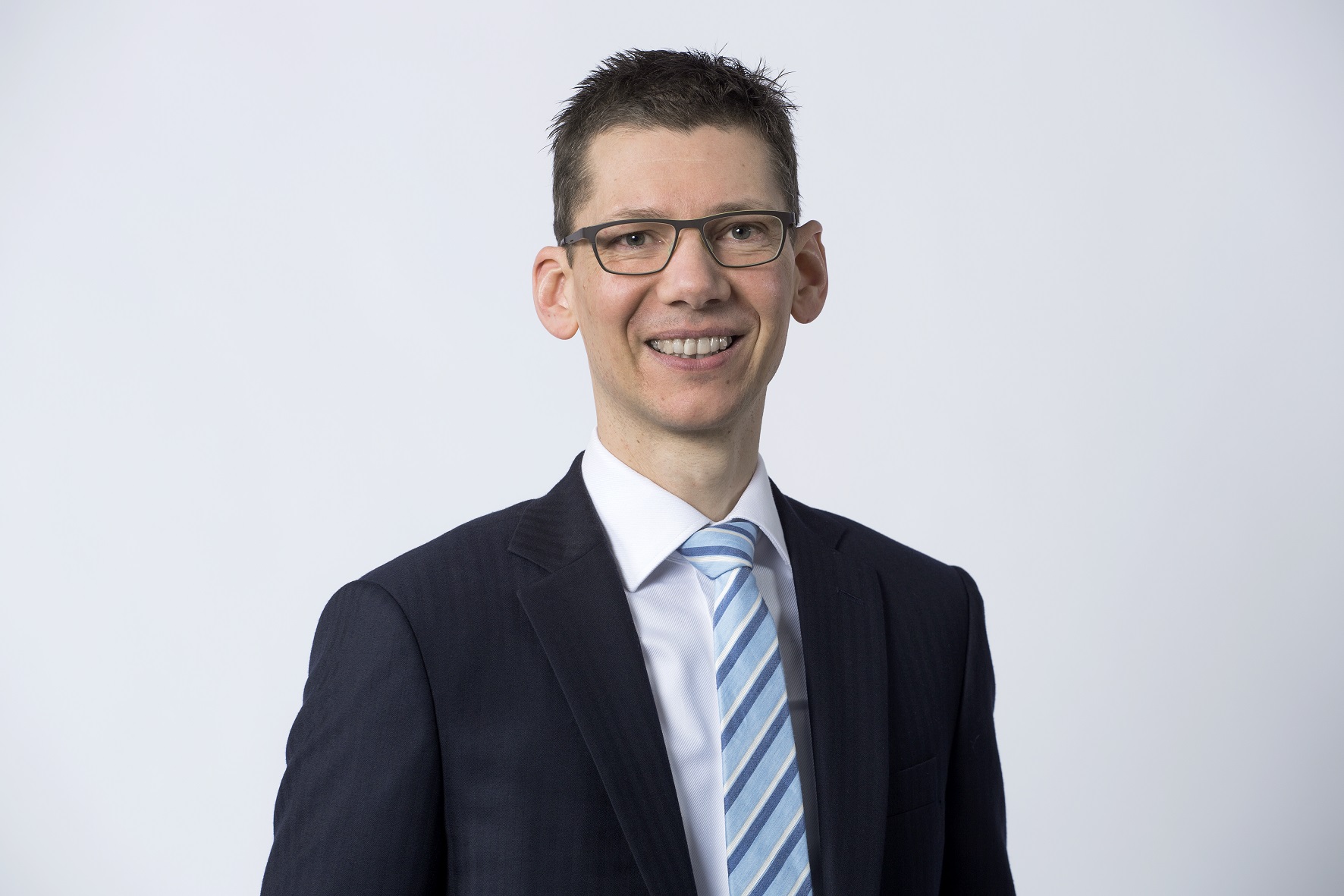 Dr. Alexander Wünsche und sein Team wechseln von PwC zu FALK& Co Dr. Alexander Wünsche und sein Team wechseln von PwC zu FALK& Co