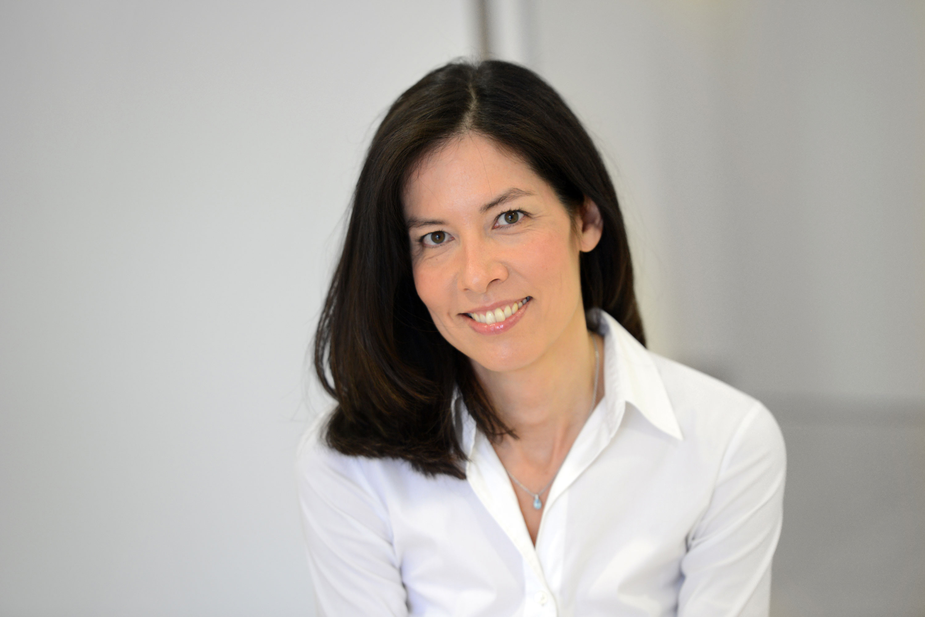 Dr. Med. Caroline Kim Dr. Med. Caroline Kim