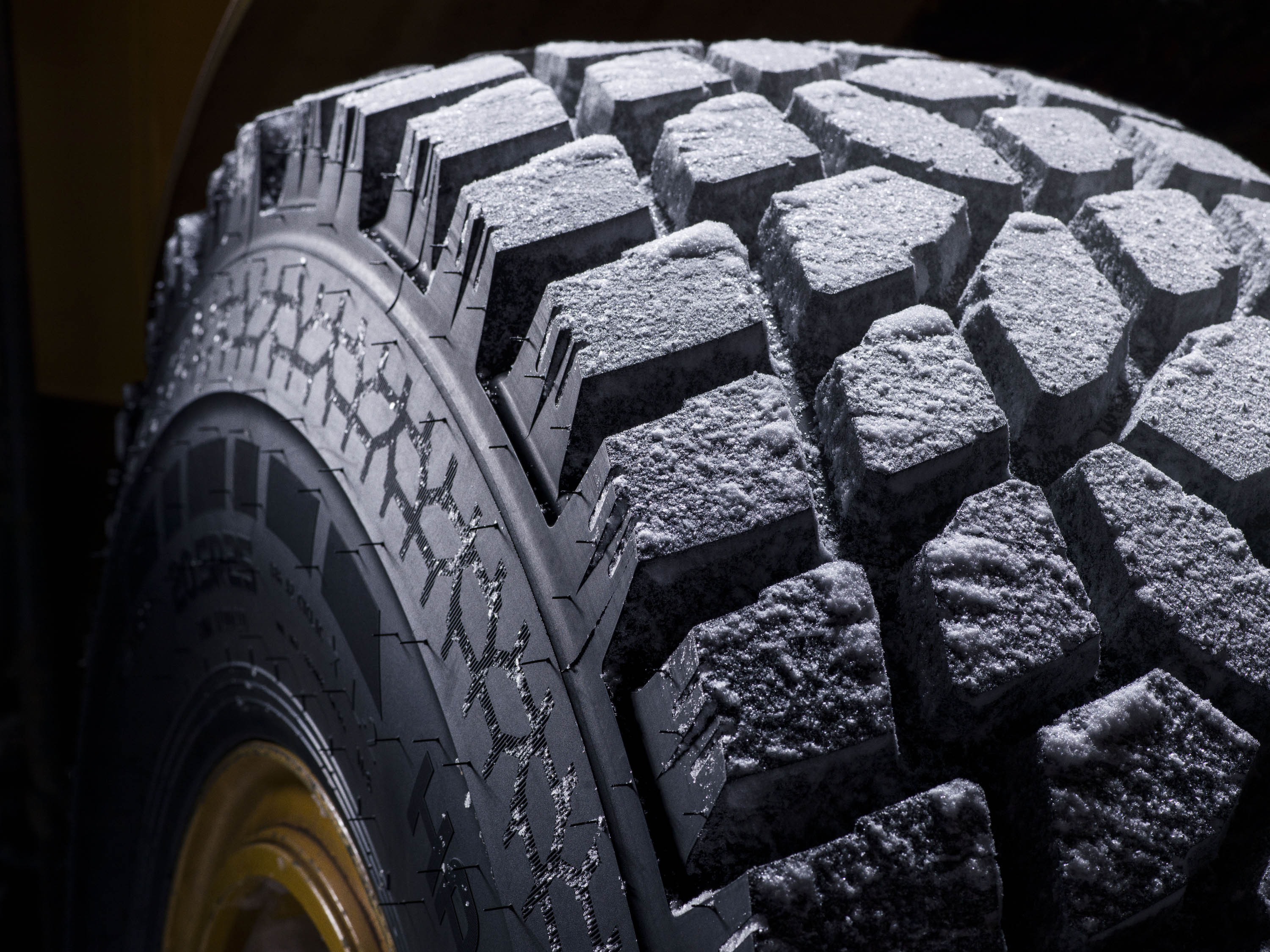 Der neue Nokian Hakkapeliitta Loader für Radlader von Nokian Heavy Tyres Foto: Nokian Tyres Der neue Nokian Hakkapeliitta Loader für Radlader von Nokian Heavy Tyres Foto: Nokian Tyres
