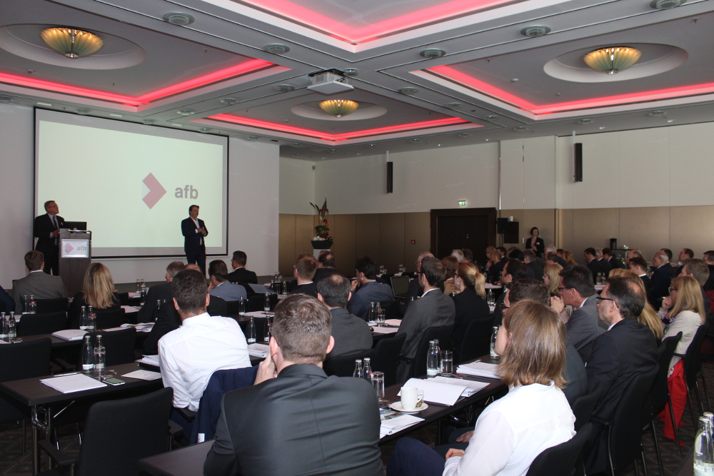 Abbildung 1: Das Plenum des afb Market and Innovation Event 2016 am 10.05.2016 im Hilton Munich Airp