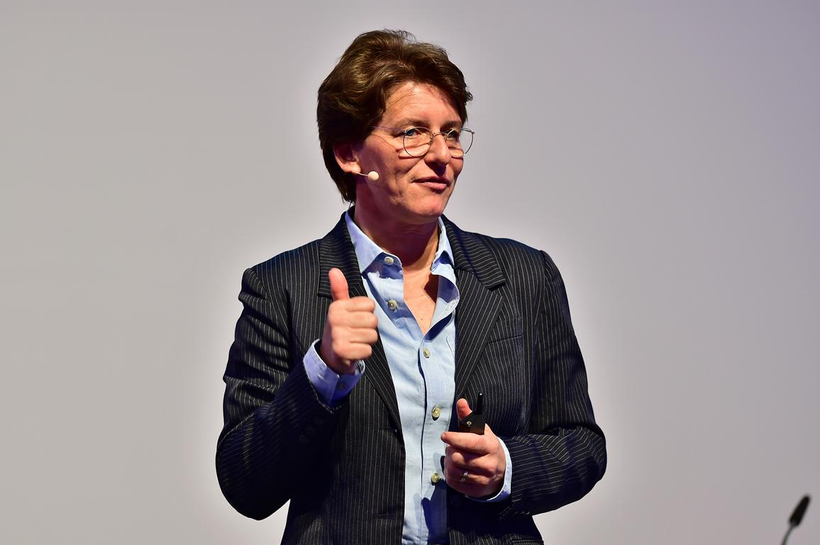 Rennfahrerin Ellen Lohr Rennfahrerin Ellen Lohr