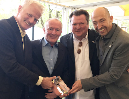 Ultrasone verlieh auf der High End 2016 die 'Distributor Of The Year'-Awards.