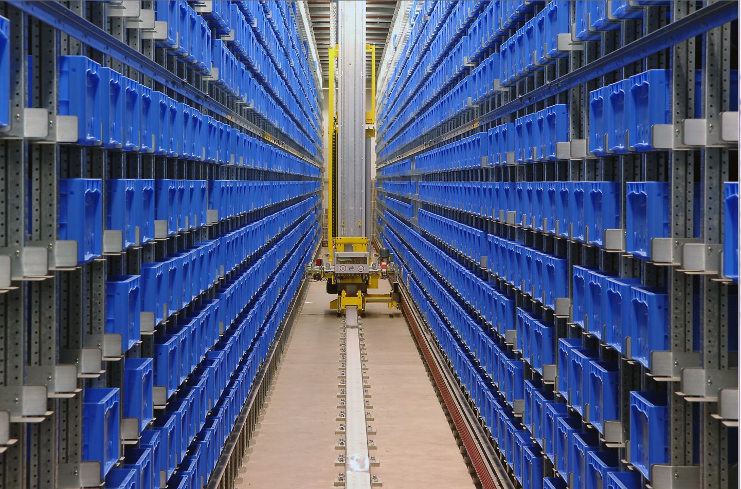 Automatisches Kleinteilelager Logistikzentrum Co-med Automatisches Kleinteilelager Logistikzentrum Co-med
