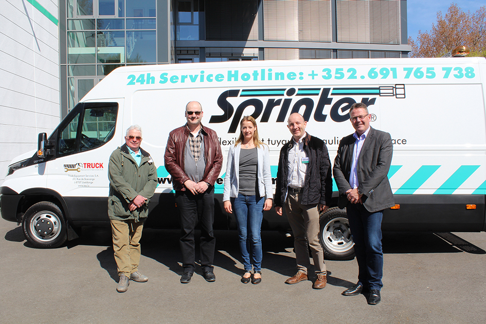 Übergabe des Sprinter an Laurent und Claude Metz (Geschäftsführer Truck Equipment Services S.A.)