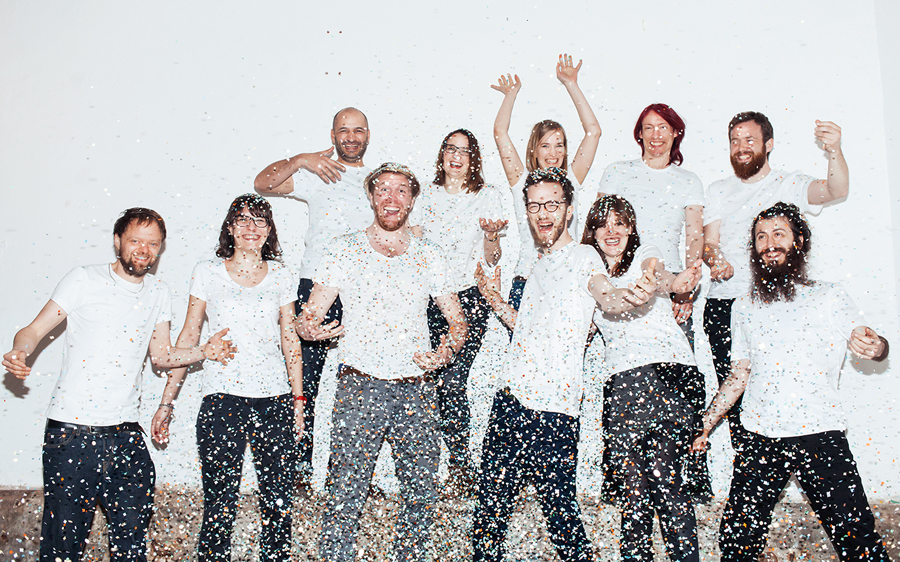 Das Jobspotting-Team in Berlin ist mittlerweile auf 14 Mitarbeiter angewachsen. Foto: Privat Das Jobspotting-Team in Berlin ist mittlerweile auf 14 Mitarbeiter angewachsen. Foto: Privat