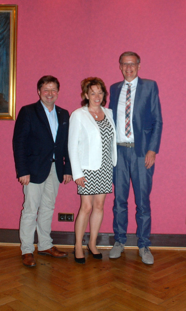 Josef & Nora Oelkers zusammen mit Günther Jauch