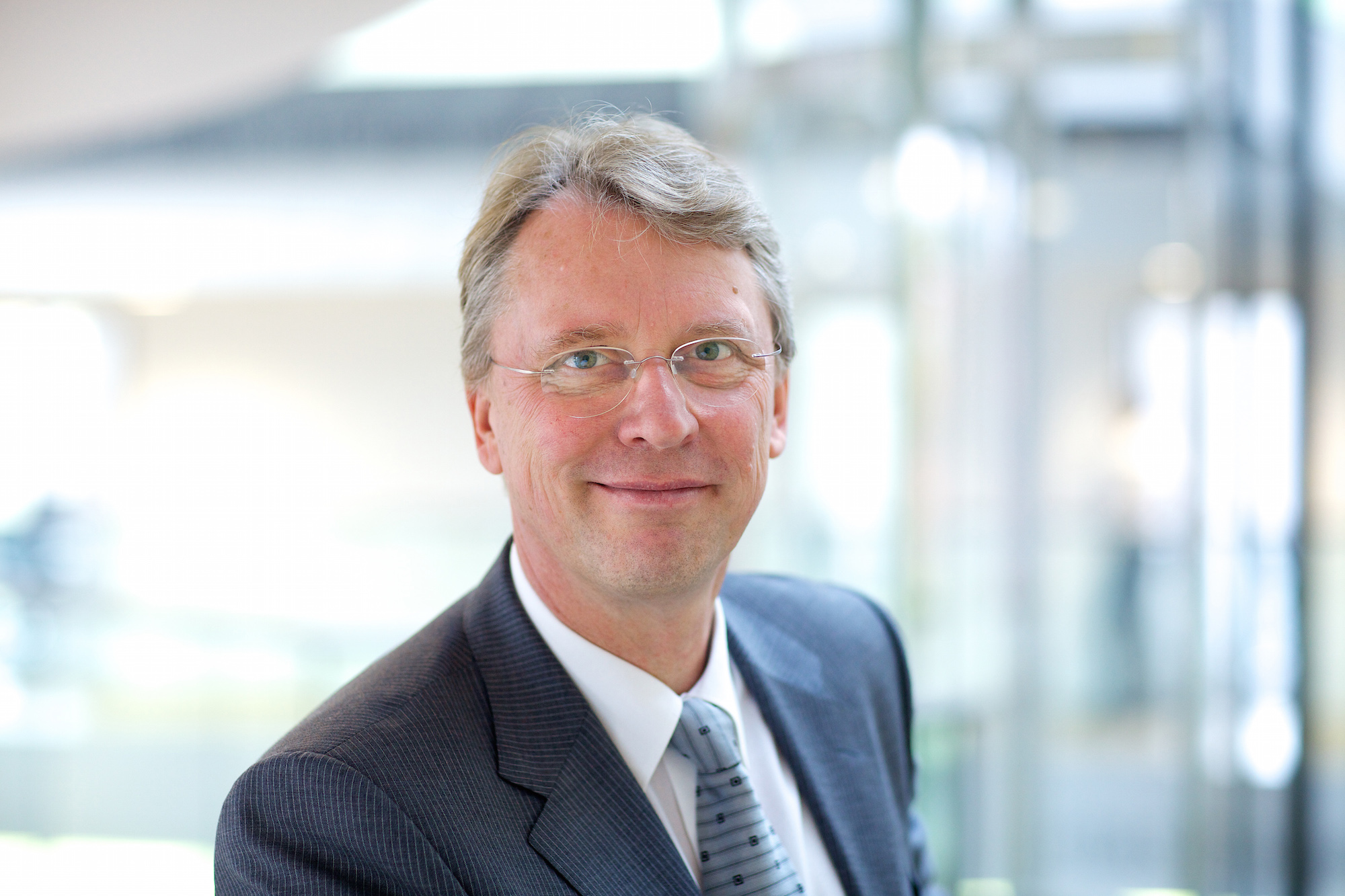 Prof. Dr. Christoph Meinel, Jurymitglied des Wettbewerbs"Ausgezeichnete Orte im Land der Ideen& Prof. Dr. Christoph Meinel, Jurymitglied des Wettbewerbs"Ausgezeichnete Orte im Land der Ideen&