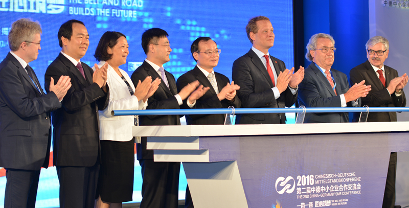 Offizielle Eröffnung der Mittelstandskonferenz - 800 Teilnehmer aus China und Europa. (Bildquelle: Z Offizielle Eröffnung der Mittelstandskonferenz - 800 Teilnehmer aus China und Europa. (Bildquelle: Z
