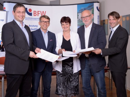 von links: C. Wutz, H.-D. Herter, K. Kölzner, Dr. H.-J. Zeißig und R. Freumuth von links: C. Wutz, H.-D. Herter, K. Kölzner, Dr. H.-J. Zeißig und R. Freumuth