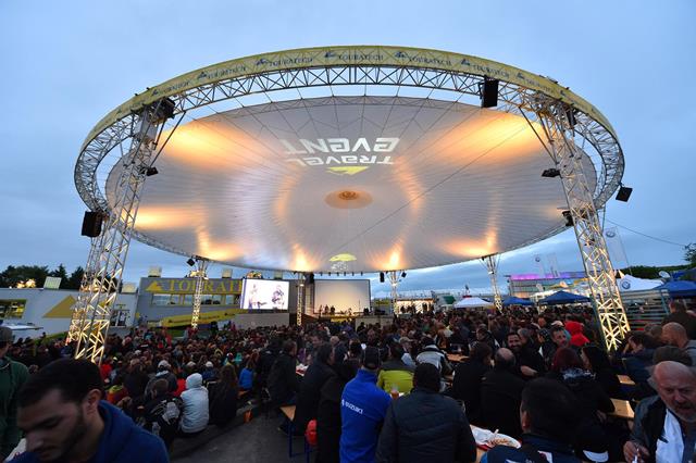 Rund 12.000 Besucher erlebten beim Touratech Travel Event ein abwechslungsreiches Programm. Rund 12.000 Besucher erlebten beim Touratech Travel Event ein abwechslungsreiches Programm.