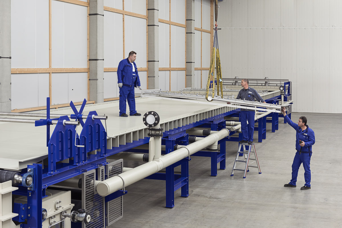 Der BHS Taktbandfilter vom Typ BF 350-255 während der Endmontage Anfang 2016 im Werk Sonthofen. Der BHS Taktbandfilter vom Typ BF 350-255 während der Endmontage Anfang 2016 im Werk Sonthofen.