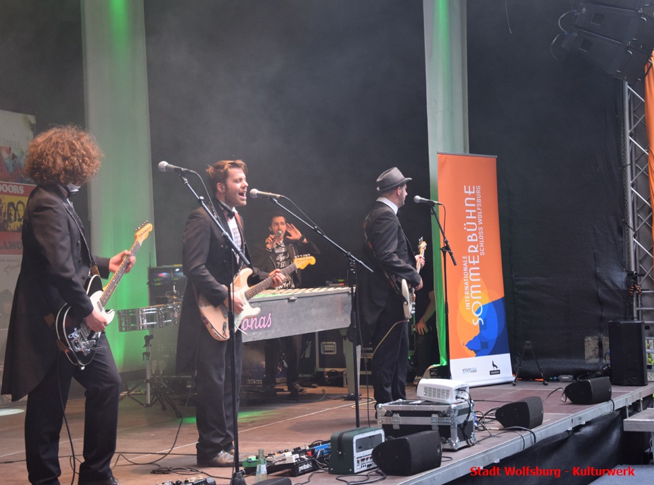 Eventband De Coronas eröffnen die 26. Internationale Sommerbühne Wolfsburg (Bildquelle: Stadt Wolfsb